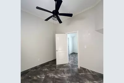 2809 Avenue O 1/2, Galveston, TX 77550 - Photo 10
