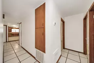 2002 W Hwy 6, Alvin, TX 77511 - Photo 32