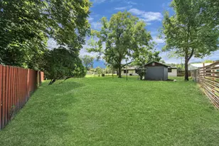 2002 W Hwy 6, Alvin, TX 77511 - Photo 6