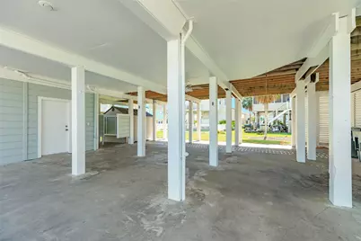13827 Pirates Beach Boulevard, Galveston, TX 77554 - Photo 34