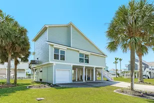 13827 Pirates Beach Blvd, Galveston, TX 77554 - Photo 36