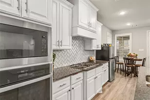 3707 Lake Falls Dr, Fulshear, TX 77441 - Photo 8