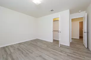 4214 Silver Ranch Rd, Houston, TX 77014 - Photo 8