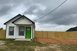7018 5914 02, Cleveland, TX 77327 - Photo 2
