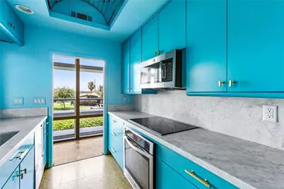 1310 Harbor View Drive, Galveston, TX 77550 - Photo 24