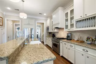 318 W 17th St, Houston, TX 77008 - Photo 12