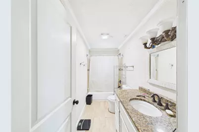 2725 Redbud Lane, Alvin, TX 77511 - Photo 10