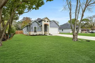 1518 Oleander Dr, La Marque, TX 77568 - Photo 2