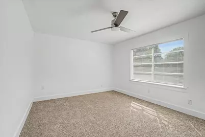 6405 Woodrow Street, Texas City, TX 77591 - Photo 10