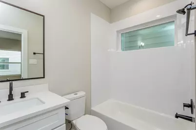 1439 W 25th Street #B, Houston, TX 77008 - Photo 34