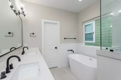 1439 W 25th Street #B, Houston, TX 77008 - Photo 40
