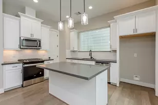 1439 W 25th St, Houston, TX 77008 - Photo 18