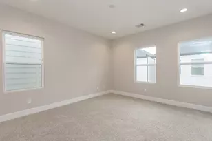 1439 W 25th St, Houston, TX 77008 - Photo 30