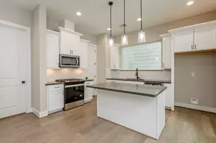 1439 W 25th St, Houston, TX 77008 - Photo 16