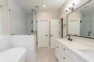 1439 W 25th St, Houston, TX 77008 - Photo 32