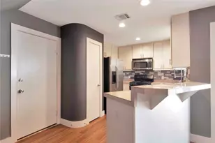 5951 S Loop E, Houston, TX 77033 - Photo 12