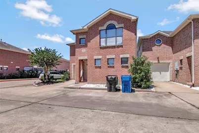 5951 South Loop E #4, Houston, TX 77033 - Photo 2