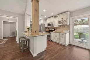 12306 Riverbend Dr, Mont Belvieu, TX 77523 - Photo 14