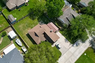 12306 Riverbend Dr, Mont Belvieu, TX 77523 - Photo 40