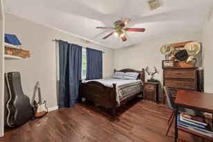 12306 Riverbend Dr, Mont Belvieu, TX 77523 - Photo 20