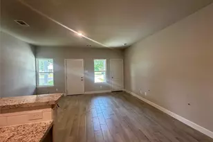 104 Turner Dr, Willis, TX 77378 - Photo 4