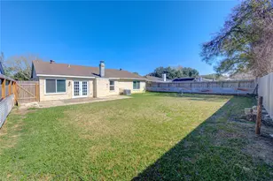 1231 Bramblebury Dr, Sugar Land, TX 77498 - Photo 30