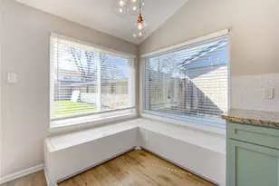 1231 Bramblebury Dr, Sugar Land, TX 77498 - Photo 16