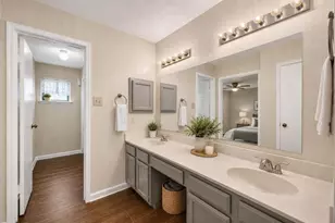 8319 Wind Veil Dr, Houston, TX 77040 - Photo 14