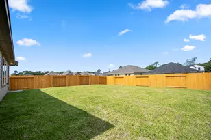 12011 Curlin Dr, Willis, TX 77318 - Photo 38