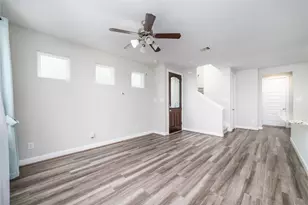 10008 Waving Grain Ln, Houston, TX 77080 - Photo 12