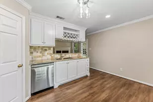 511 Springwood Dr, Conroe, TX 77385 - Photo 16