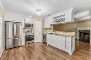 511 Springwood Dr, Conroe, TX 77385 - Photo 4