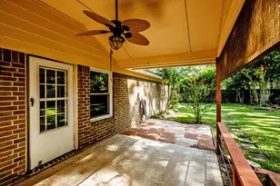 511 Springwood Dr, Conroe, TX 77385 - Photo 30