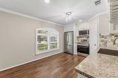 511 Springwood Drive, Conroe, TX 77385 - Photo 14