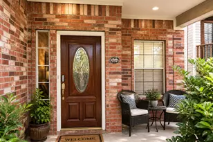 128 April Wind Ct, Montgomery, TX 77356 - Photo 2