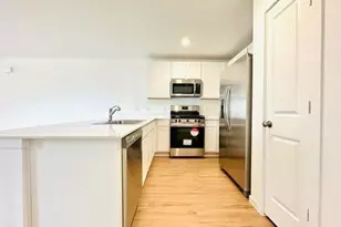 3056 Dawn Sound Dr, Katy, TX 77493 - Photo 4