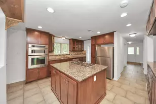 8227 Ivan Reid Dr, Houston, TX 77040 - Photo 14