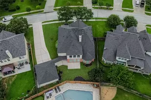 13703 Elm Shores Dr, Houston, TX 77044 - Photo 40