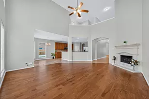 13703 Elm Shores Dr, Houston, TX 77044 - Photo 12