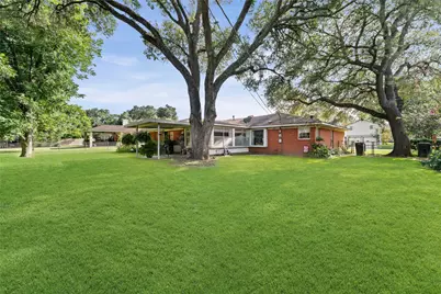 1005 N Fowlkes Street, Sealy, TX 77474 - Photo 18