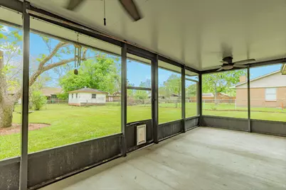 131 Singleton Street, Jones Creek, TX 77541 - Photo 26