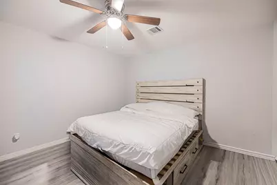 8710 Valley Flag, Houston, TX 77078 - Photo 30