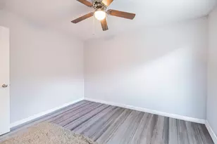 8710 Valley Flag, Houston, TX 77078 - Photo 34