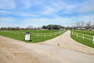 6911 Oak Ln, Fulshear, TX 77406 - Photo 6