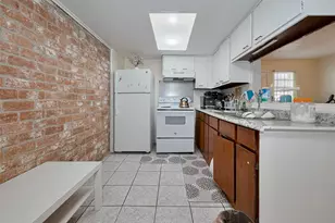 12223 Sharpview Dr, Houston, TX 77072 - Photo 22