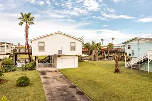 16530 Bermuda Way, Jamaica Beach, TX 77554 - Photo 14