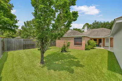 3006 Autumn Hills Court, Friendswood, TX 77546 - Photo 38