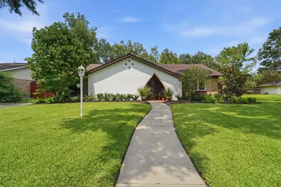 18319 Hereford Lane, Houston, TX 77058 - Photo 26