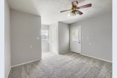 6923 Jeb Stuart Drive, Richmond, TX 77469 - Photo 8