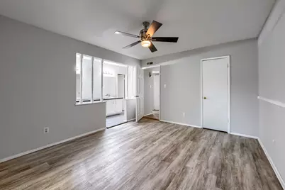 6923 Jeb Stuart Drive, Richmond, TX 77469 - Photo 10